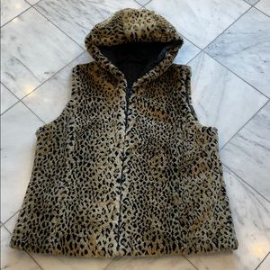 Vest - faux leopard reversible